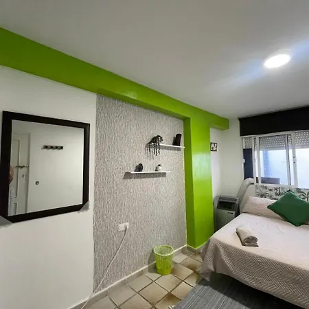 Muy Centrica. Homestay *