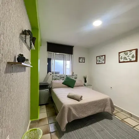 Muy Centrica. Homestay Granada