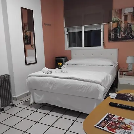 Muy Centrica. Homestay *